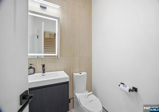 Photo 4 of Sale Pending at 256a 7th Street, Palisades Park, NJ 07650 | MLS# 26023640 | Listing updated on 2026-08-23