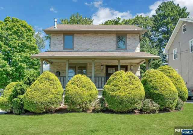 Photo 2 of Single family home for sale at 35 Elm St, Tenafly, NJ 07670 | MLS# 26023674 | Listing updated on 2026-09-10
