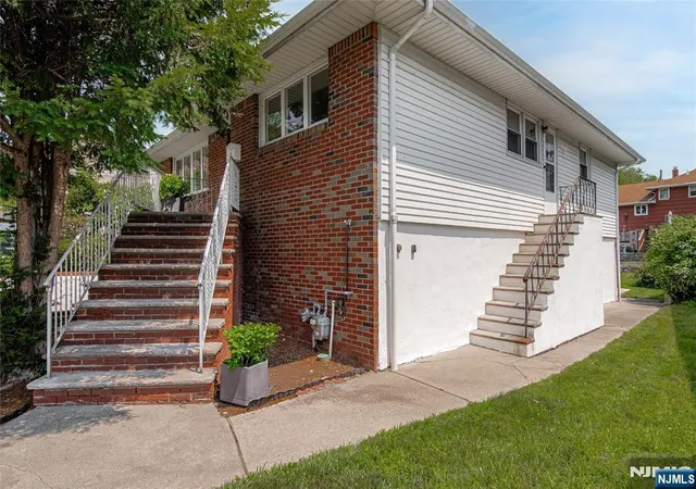 2nd image of 2 Henry St, Englewood Cliffs, NJ 07632 | MLS# 26023706