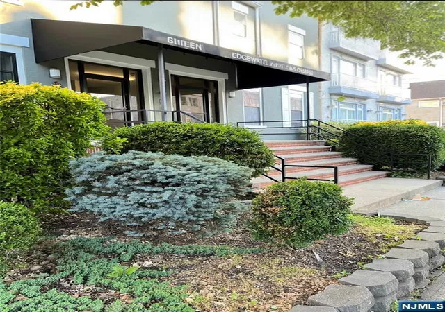 Photo 3 of Condo for sale at 66 68 Edgewater Pl #A2, Edgewater, NJ 07020 | MLS# 26023722 | Listing updated on 2026-09-09
