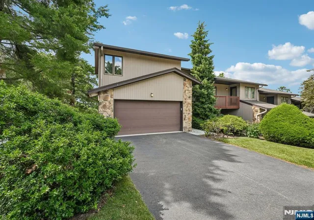Photo 1 of Sale Pending at 19 Cedar Wood Ter, Woodland Park, NJ 07424 | MLS# 26023758 | Listing updated on 2026-08-28