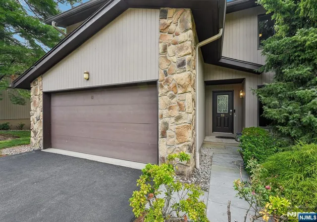 Photo 3 of Sale Pending at 19 Cedar Wood Ter, Woodland Park, NJ 07424 | MLS# 26023758 | Listing updated on 2026-08-28