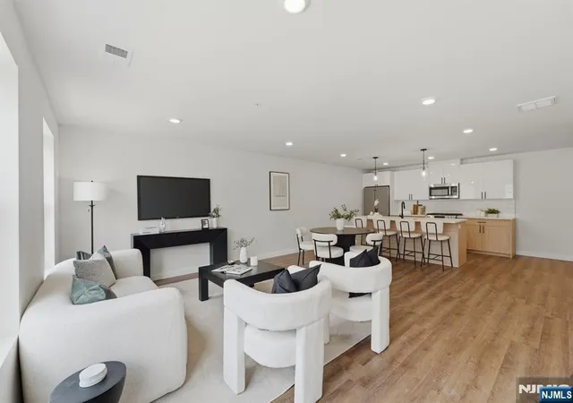 Photo 2 of Sale Pending at 91 Union St #7A, Lodi, NJ 07644 | MLS# 26023774 | Listing updated on 2026-08-17