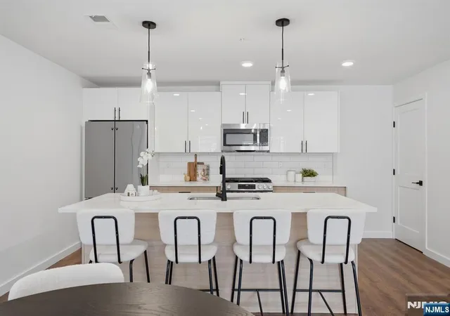 Photo 3 of Sale Pending at 91 Union St #7A, Lodi, NJ 07644 | MLS# 26023774 | Listing updated on 2026-08-17