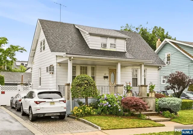 Photo 2 of Sale Pending at 117 119 Richmond Ave, Paterson, NJ 07502 | MLS# 26023818 | Listing updated on 2026-09-15