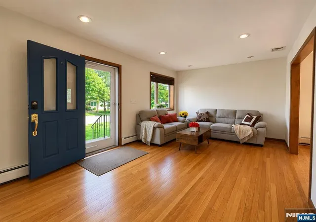 Photo 3 of Single family home for sale at 317 Hillcrest, Wood Ridge, NJ 07075 | MLS# 26023907 | Listing updated on 2026-09-10