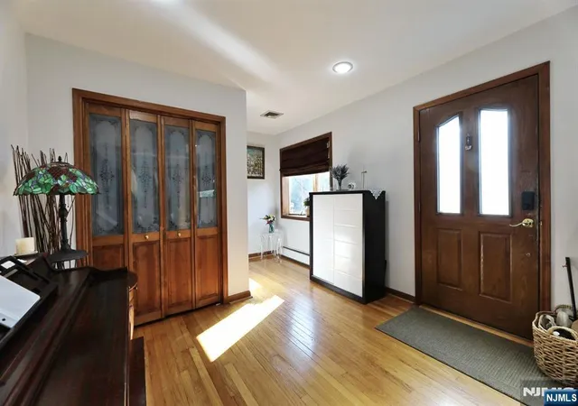 Photo 3 of Single family home for sale at 317 Hillcrest, Wood Ridge, NJ 07075 | MLS# 26023907 | Listing updated on 2026-09-10