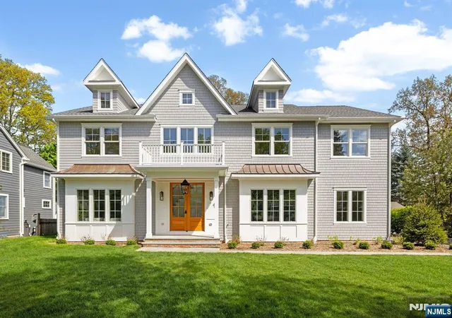 1st image of 501 Sterling Pl, Ridgewood, NJ 07450 | MLS# 26023979