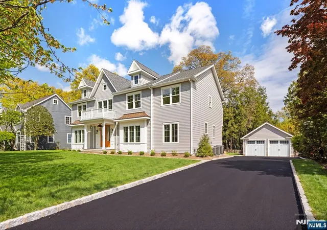 27th image of 501 Sterling Pl, Ridgewood, NJ 07450 | MLS# 26023979