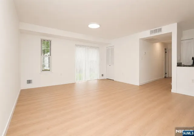 Listing Photo 4 - Condo for sale in building located at 771 Summer Ave, Newark, NJ 07104 - Unit #1A
