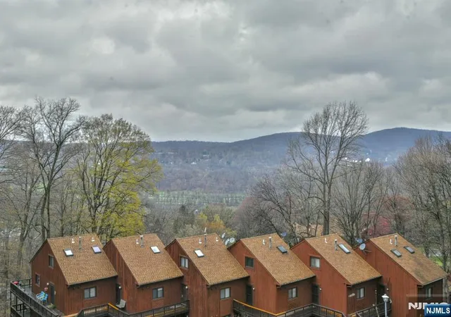 13th image of 3 Davos Dr #6, Vernon, NJ 07462 | MLS# 26024070