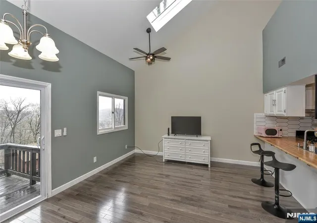 4th image of 3 Davos Dr #6, Vernon, NJ 07462 | MLS# 26024070