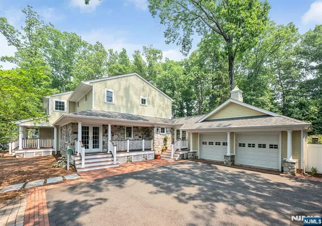 Photo 3 of Sale Pending at 4 Burma Rd, Wyckoff, NJ 07481 | MLS# 26024088 | Listing updated on 2026-09-02