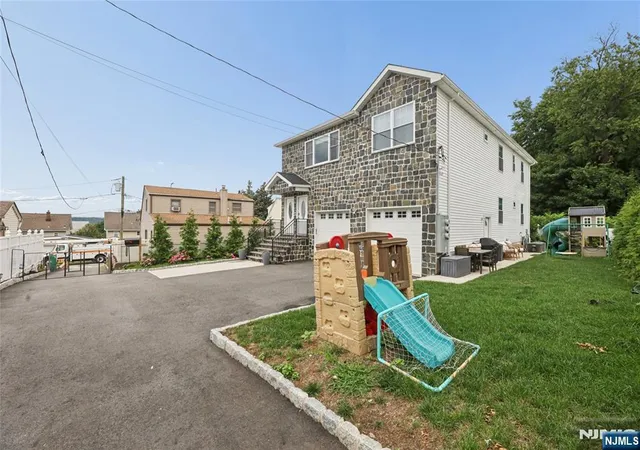 Photo 3 of Sale Pending at 518 8th St, Lyndhurst, NJ 07071 | MLS# 26024107 | Listing updated on 2026-09-17