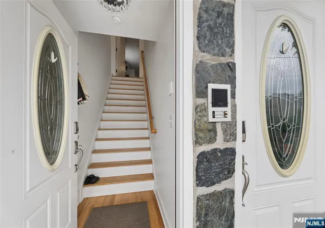 Photo 3 of Sale Pending at 518 8Th St, Lyndhurst, NJ 07071 | MLS# 26024107 | Listing updated on 2026-09-17