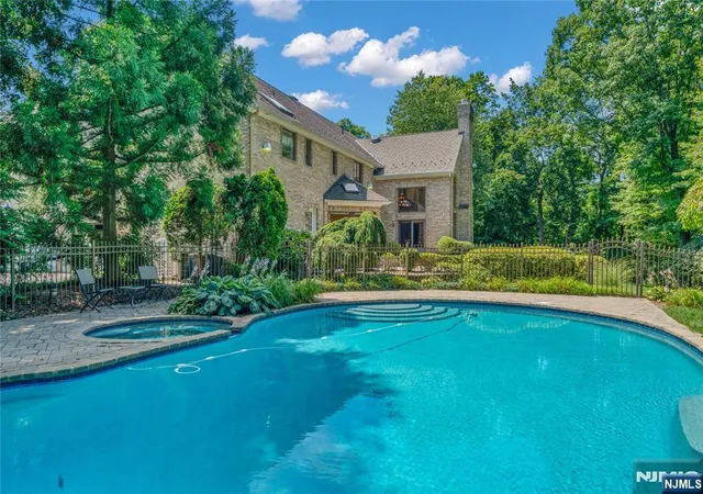 4th image of 837 Apple Ridge Rd, Franklin Lakes, NJ 07417 | MLS# 26024120