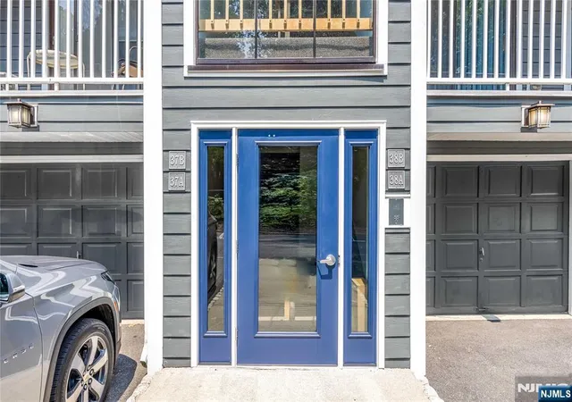 3rd image of 38 Triumph Ct, East Rutherford, NJ 07073