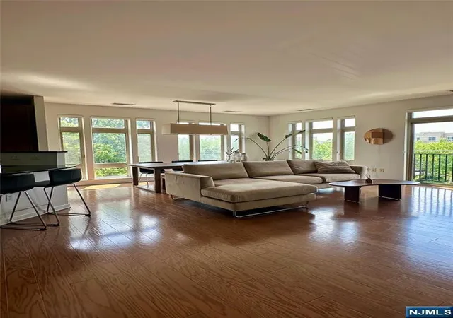 2nd image of 4425 Riverview Ave #425, Englewood, NJ 07631 | MLS# 26024163