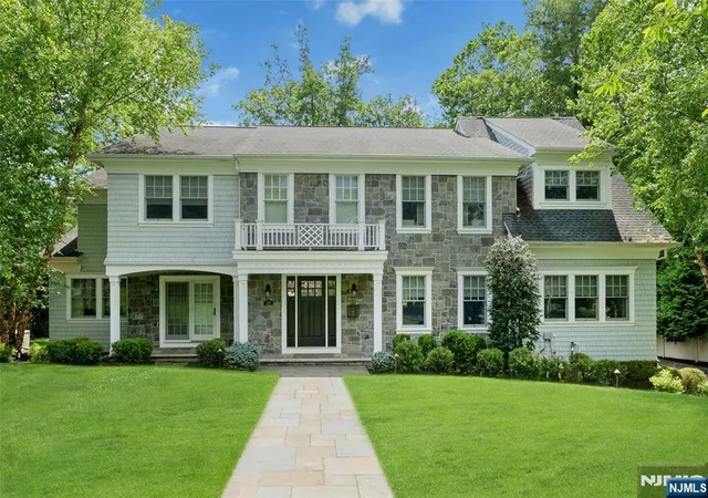 Photo 1 of Single family home for sale at 20 Sylvan Wy, Short Hills, NJ 07078 | MLS# 26024165 | Listing updated on 2026-07-26