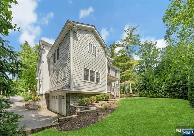 Photo 38 of Single family home for sale at 20 Sylvan Wy, Short Hills, NJ 07078 | MLS# 26024165 | Listing updated on 2026-07-26