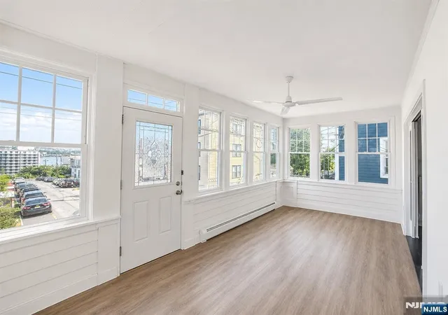 Photo 3 of Single family home for sale at 528 Undercliff Ave, Edgewater, NJ 07020 | MLS# 26024281 | Listing updated on 2026-10-06