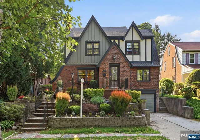 Photo 1 of Single family home for sale at 23 Park Dr, Nutley, NJ 07110 | MLS# 26024315 | Listing updated on 2026-09-13