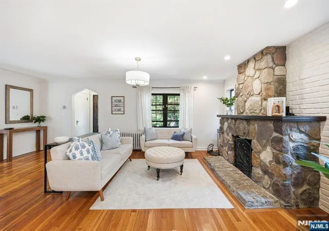 Photo 3 of Single family home for sale at 23 Park Dr, Nutley, NJ 07110 | MLS# 26024315 | Listing updated on 2026-09-13
