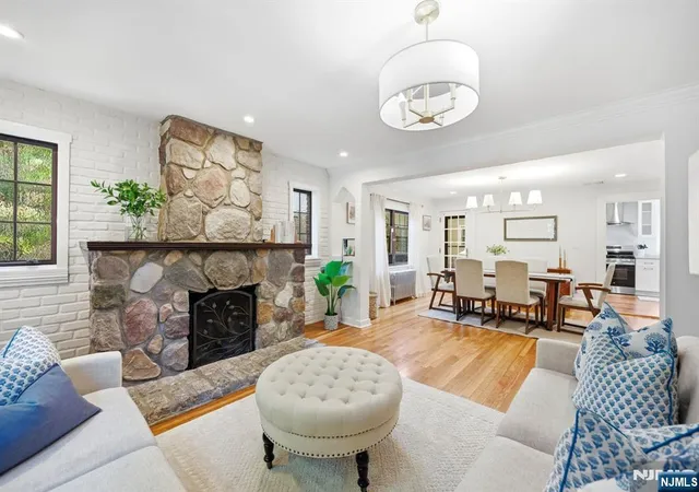 Photo 4 of Single family home for sale at 23 Park Dr, Nutley, NJ 07110 | MLS# 26024315 | Listing updated on 2026-09-13
