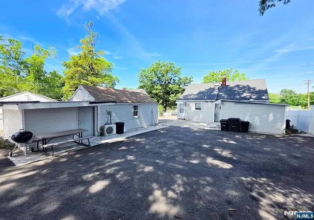 Photo 3 of Sale Pending at 951 Liberty Ave, Hillside, NJ 07205 | MLS# 26024366 | Listing updated on 2026-08-31