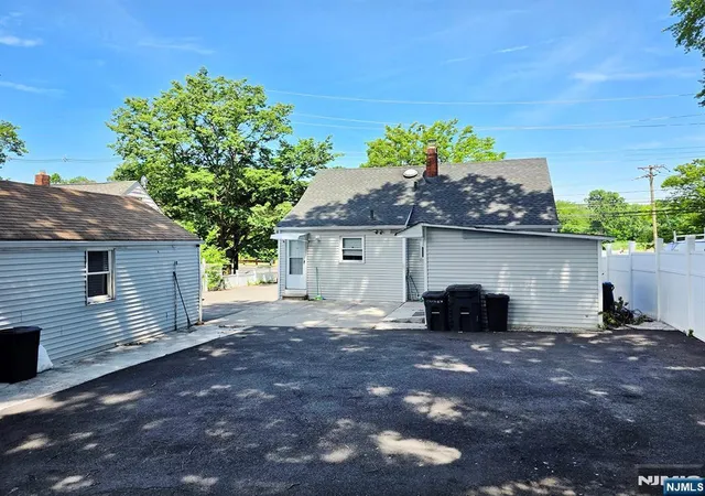 Photo 4 of Sale Pending at 951 Liberty Ave, Hillside, NJ 07205 | MLS# 26024366 | Listing updated on 2026-08-31