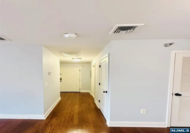 Listing Photo 4 - Condo for sale in building located at 270 Grand Ave, Palisades Park, NJ 07650 - Unit #4C