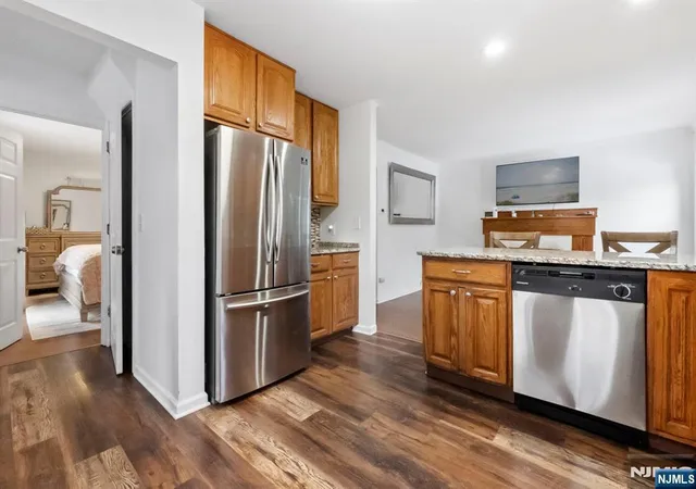 4th image of 541 Green Pond Rd, Rockaway Township, NJ 07866 | MLS# 26024411