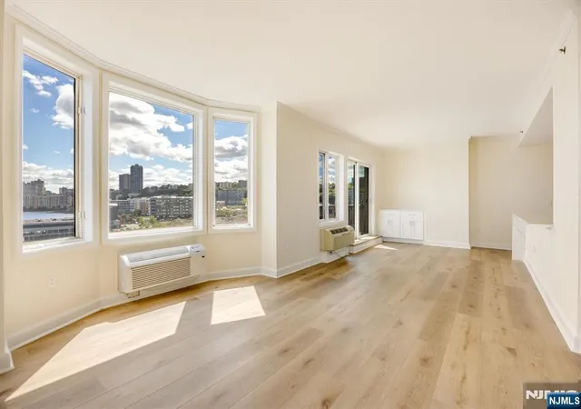 Photo 4 of Condo for sale at 6315 City Pl, Edgewater, NJ 07020 | MLS# 26024420 | Listing updated on 2026-09-18