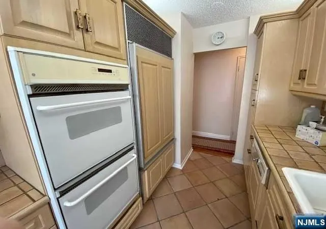 2nd image of 300 Winston Dr #302, Cliffside Park, NJ 07010 | MLS# 26024507