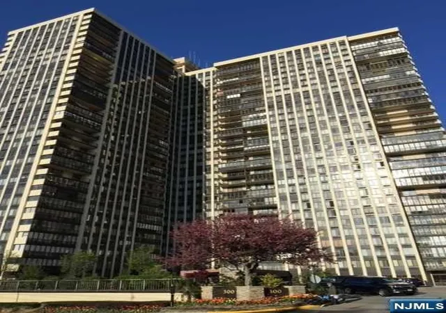 25th image of 300 Winston Dr #302, Cliffside Park, NJ 07010 | MLS# 26024507