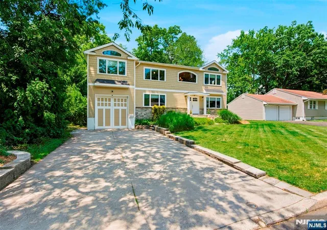 3rd image of 2604 Cleveland Ave, Twp Of Washington, NJ 07676 | MLS# 26024641