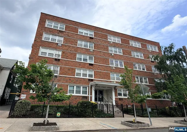 1st image of 154 Bowers St #2D, Jersey City, NJ 07307 | MLS# 26024782