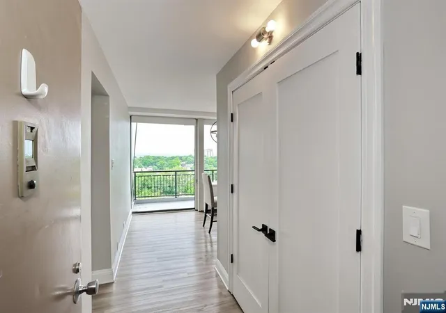 Photo 3 of House for sale at 2 Horizon Rd #1414, Fort Lee, NJ 07024 | MLS# 26024821 | Listing updated on 2026-08-29