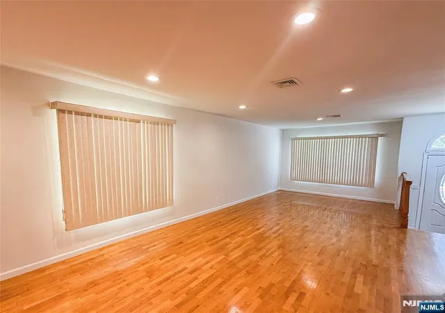 Listing Photo 2 - Condo for sale in building located at 209 5th, Palisades Park, NJ 07650 - Unit #B