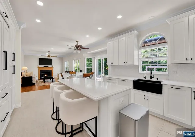 Photo 4 of Sale Pending at 154 Tanglewood Pass, Jefferson Township, NJ 07849 | MLS# 26024850 | Listing updated on 2026-10-05