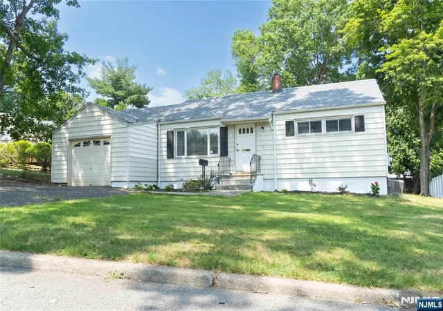 Photo 2 of Land for sale at 25 Lakeview Dr, Emerson, NJ 07630 | MLS# 26024855 | Listing updated on 2026-09-18