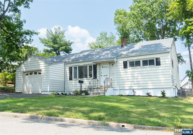 Photo 3 of Land for sale at 25 Lakeview Dr, Emerson, NJ 07630 | MLS# 26024855 | Listing updated on 2026-09-18