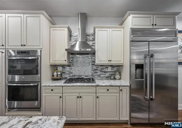 Photo 4 of Sale Pending at 20 Masterson Ct, Waldwick, NJ 07463 | MLS# 26024859 | Listing updated on 2026-07-24