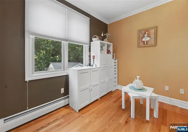 Listing Photo 5 - Condo for sale in building located at 105 Kossuth St, Wallington, NJ 07057