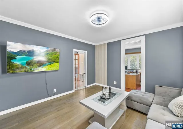 Photo 4 of Single family home for sale at 633 Chestnut St, Kearny, NJ 07032 | MLS# 26024910 | Listing updated on 2026-07-26