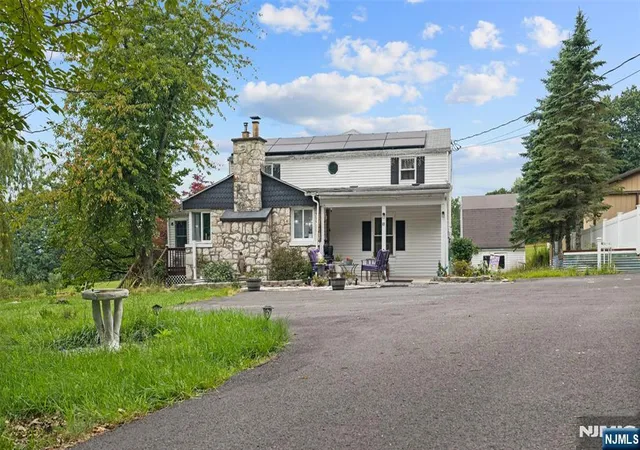 2nd image of 49 Hillcrest Dr, Liberty, NJ 07838 | MLS# 26024941