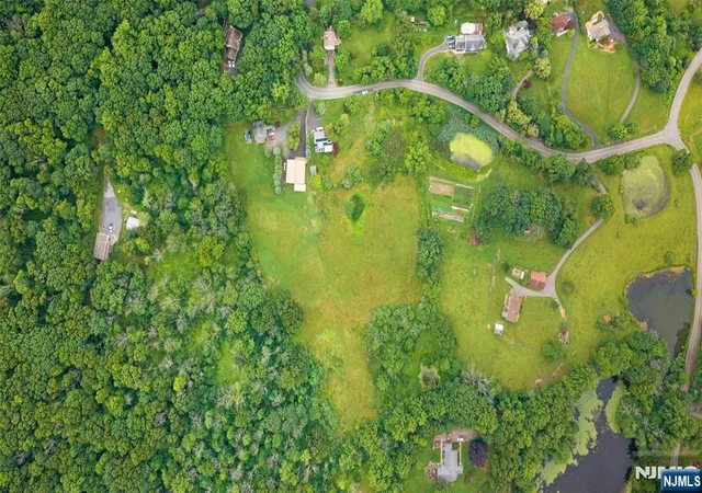 49th image of 49 Hillcrest Dr, Liberty, NJ 07838 | MLS# 26024941