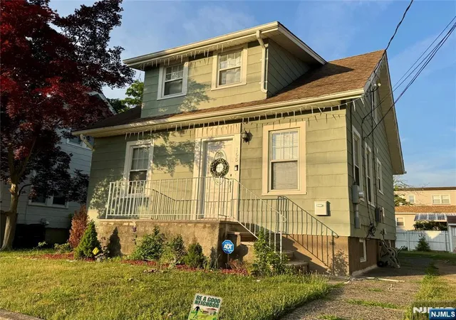 Photo 3 of Single family home for sale at 165 5th Ave, Paterson, NJ 07524 | MLS# 26024949 | Listing updated on 2026-08-18