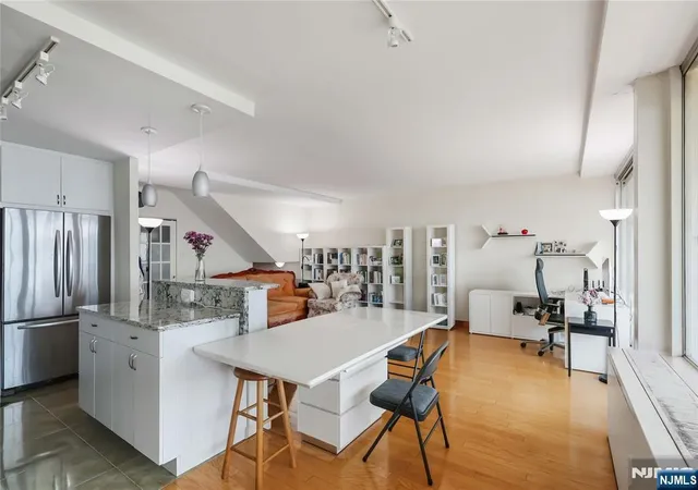 Photo 4 of House for sale at 1 Horizon Rd #1001, Fort Lee, NJ 07024 | MLS# 26024972 | Listing updated on 2026-07-22
