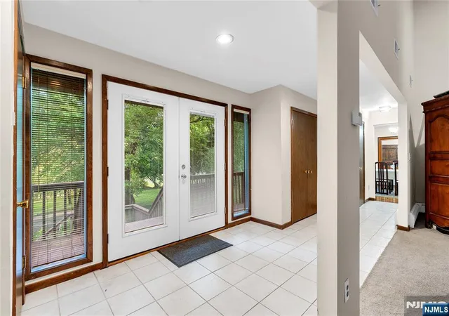 Photo 2 of Single family home for sale at 3 Bluefield Ct, Hillsdale, NJ 07642 | MLS# 26024976 | Listing updated on 2026-08-20